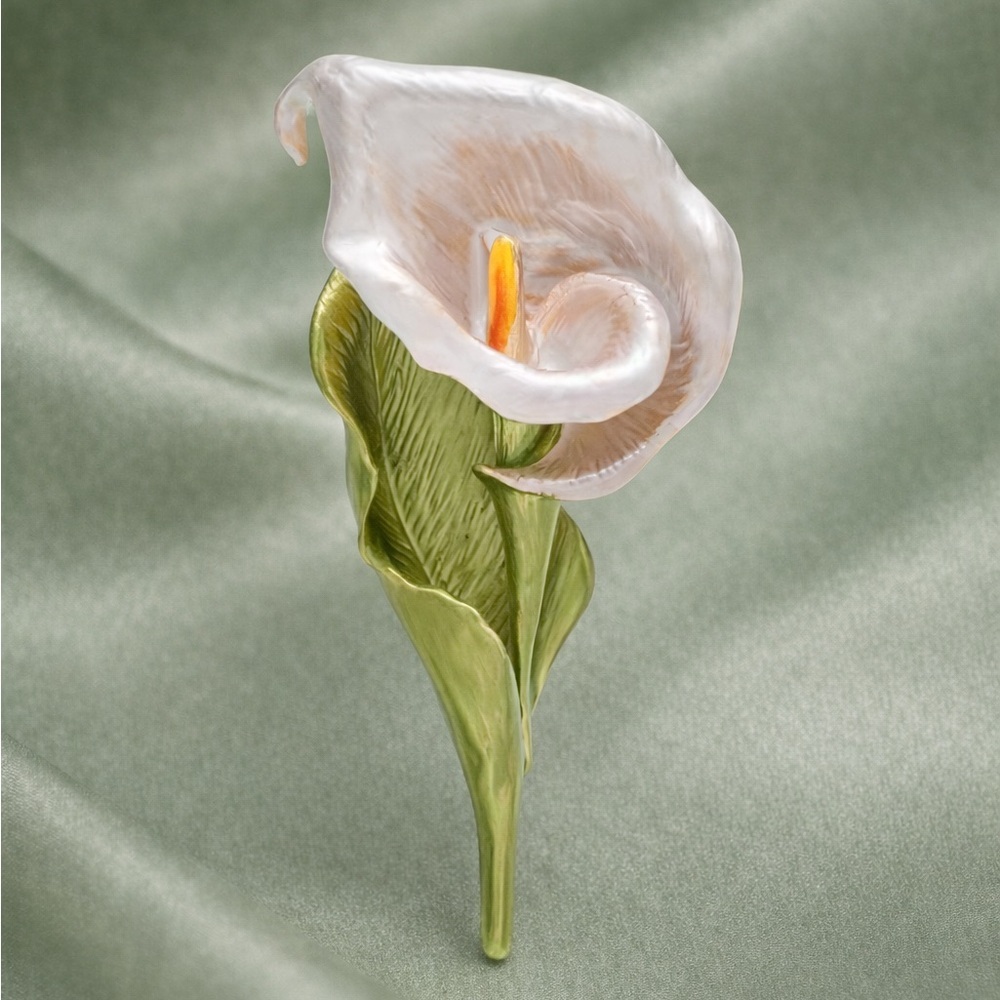 Calla Lily Cream Floral Brooch – Enamel Floral Statement Pin